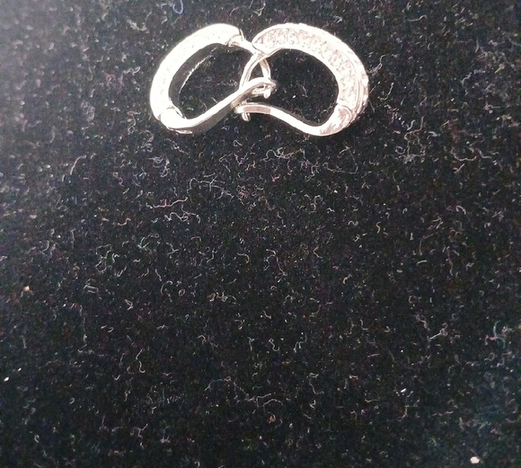 Elegant Silver Hoop Earrings Sterling. - Picture 2 of 6